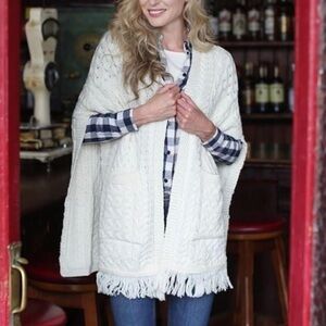 ARAN CRAFTS Ireland Merino Wool Poncho Shawl Cardigan Sweater Cream